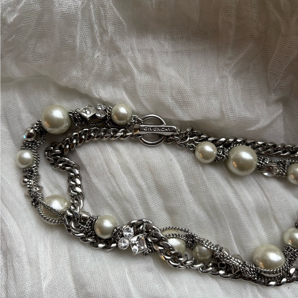 Givenchy Silver and White Pearl Necklace Elegant Design